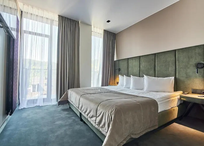 Fomich Hotel *